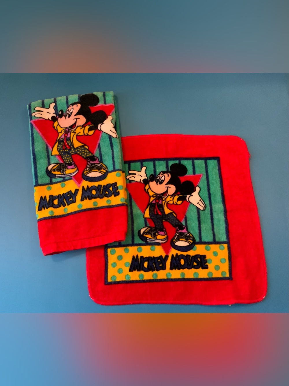 Disney Mickey Mouse Red, Green and Yellow Kids Bib Washcloth Set